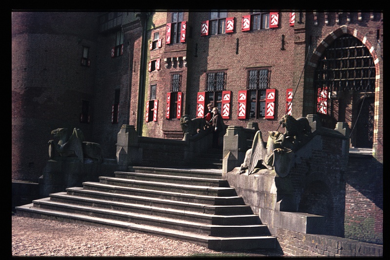 19.Haarzuilen apr 1975 Marion,Peter.JPG